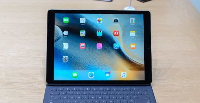 Hands on With the iPad Pro and iPad Mini 4