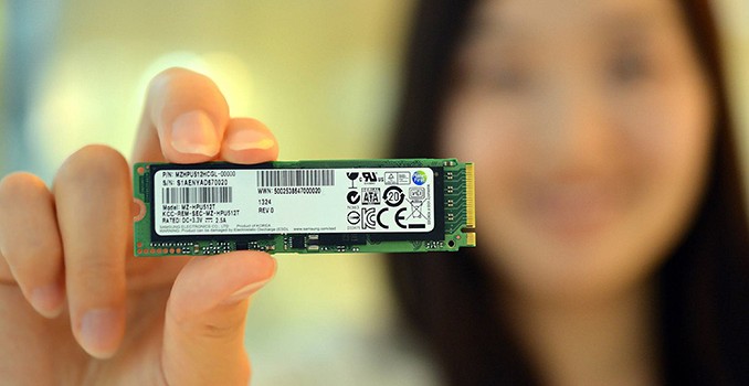 Samsung Shows Off SM961 and PM961 SSDs: OEM Drives Get a Boost