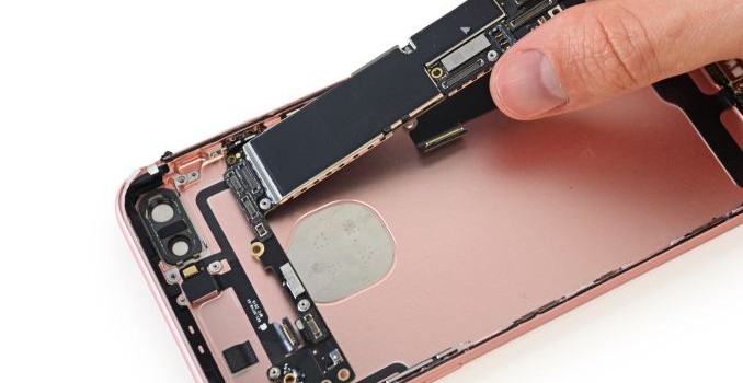 Early iPhone 7 Teardowns: Intel & Qualcomm Modems, TSMC SoC, 2 to 3 GB of RAM