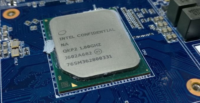 Intel Launches Atom C3000 SoCs: Up to 16 Cores for NAS, Servers, Vehicles