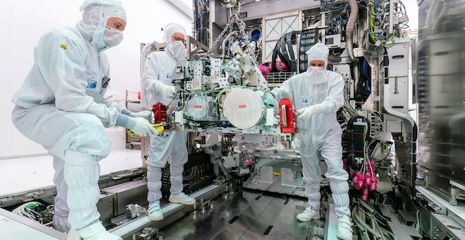 ASML Delivers First 2nm-Generation Low-NA EUV Tool, the Twinscan NXE:3800E